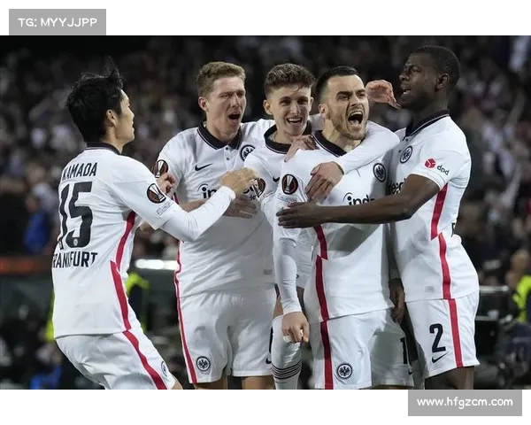 德甲后腰球员的技战术特点与发展趋势分析 德甲后腰球员的技战术特点与发展趋势分析